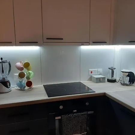 H&o Boulevard Breeze Apartment! Апартаменты