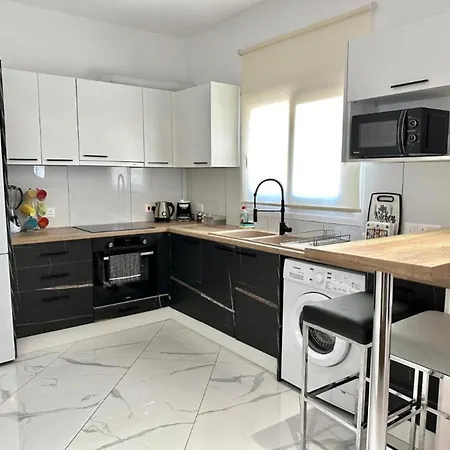 Апартаменты H&o Boulevard Breeze Apartment! Пафос